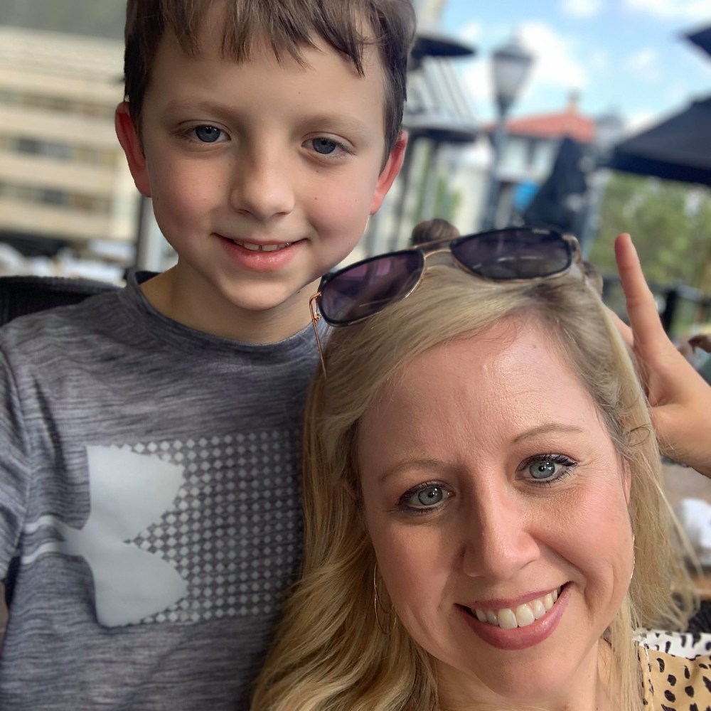 Meet your Posher, Leslie